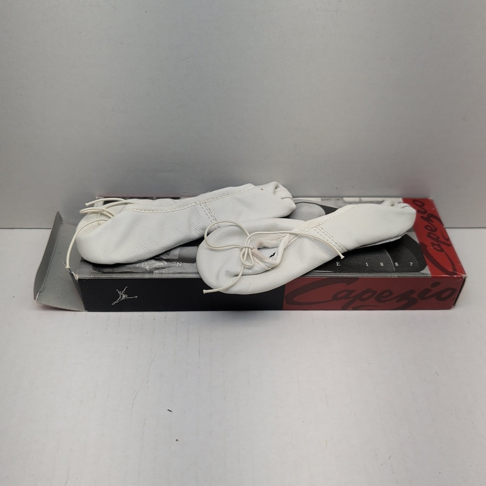 Capezio Daisy 205C White Leather Ballet Slippers Kids Size 10 M Dance Shoes